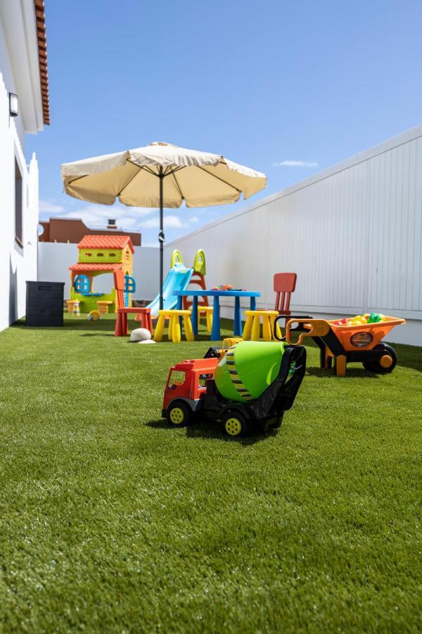 Ideal For Family Holidays, Near Beach And Golf- Casa James La Guirra Eksteriør billede